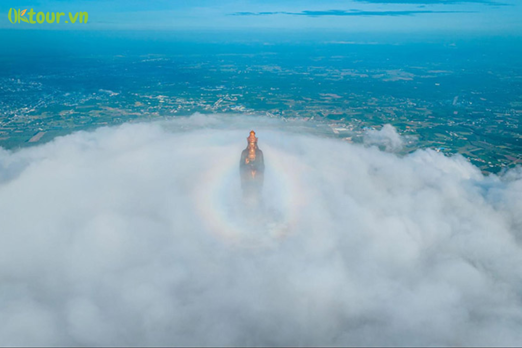 Toàn cảnh Núi Bà Đen Tây Ninh 