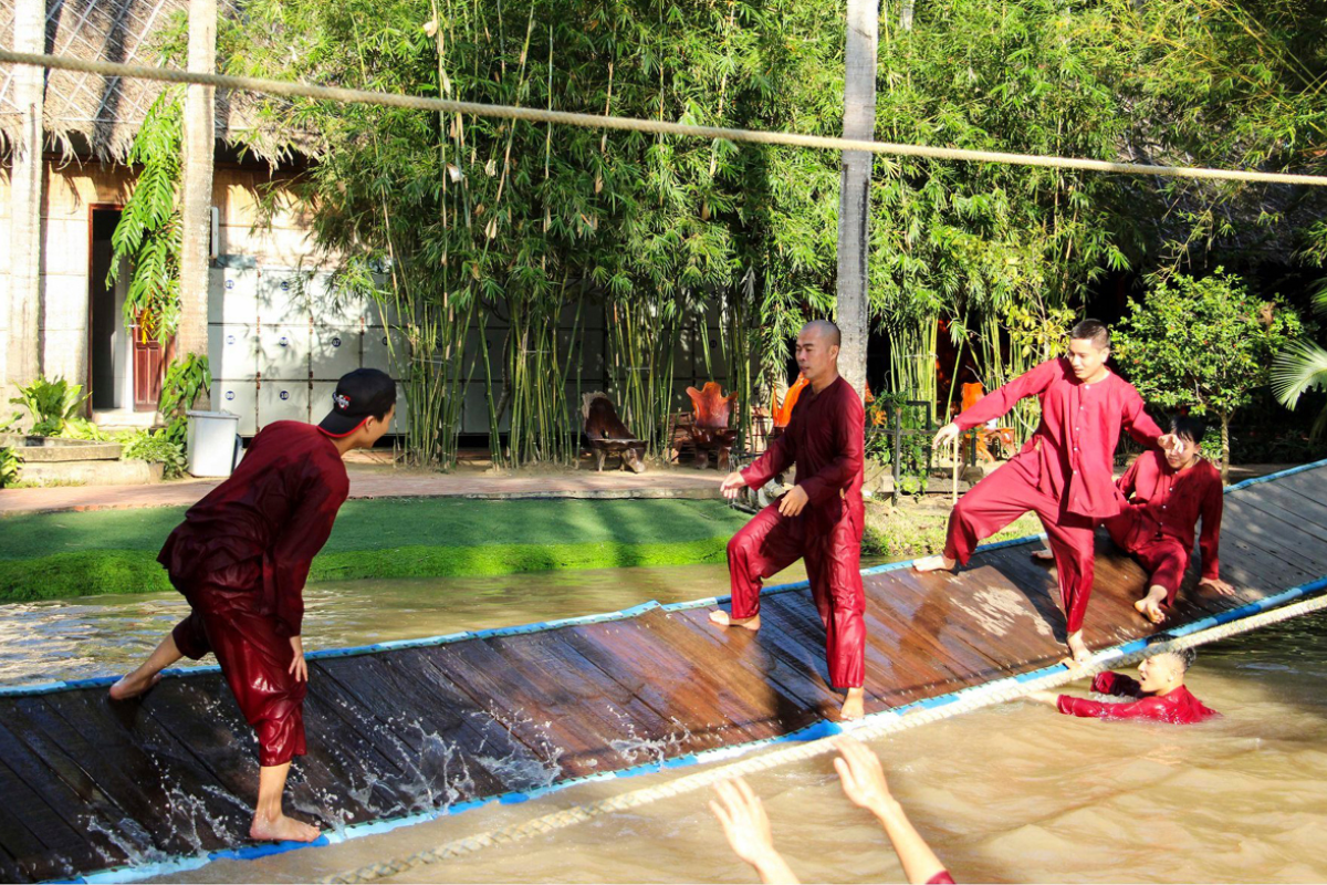 trò chơi ở cồn Thới Sơn